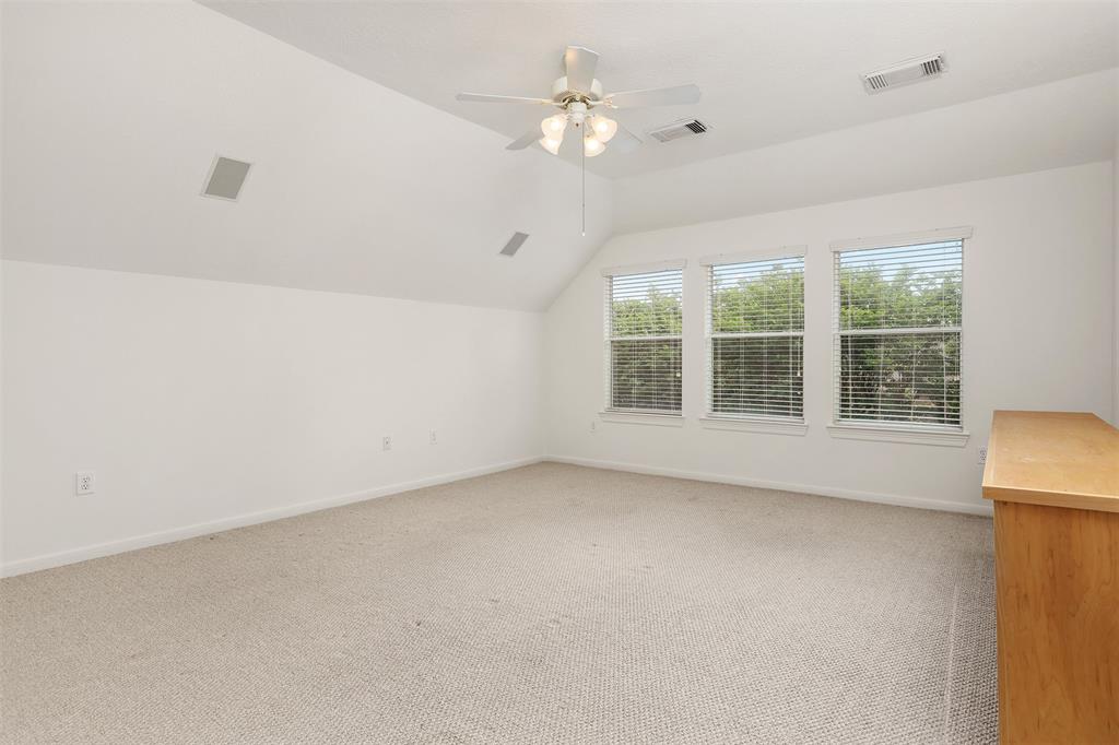 34 E Royal Mews, Conroe, Texas image 28
