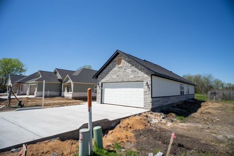 Photo of 2591 Dove Crossing, Navasota, TX 77868 (MLS # 63120466)