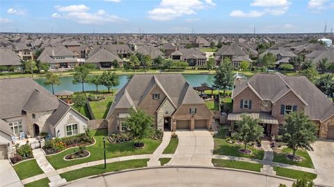 Single Family Residence in Cypress TX 20411 Salida Creek Circle.jpg