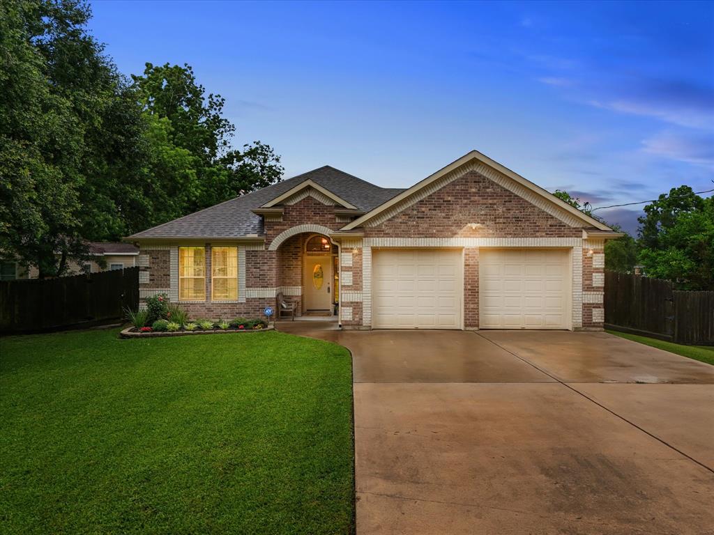 12008 7th Street, Santa Fe, Texas image 1