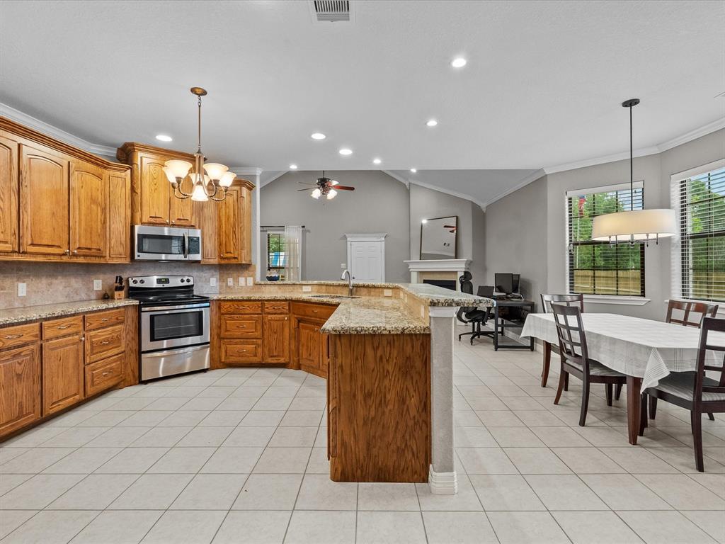 12008 7th Street, Santa Fe, Texas image 20