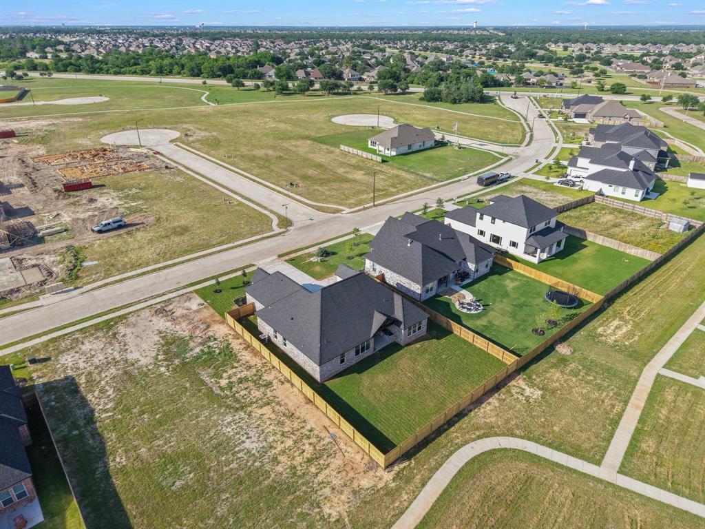 4225 Skylar Drive, College Station, Texas image 5