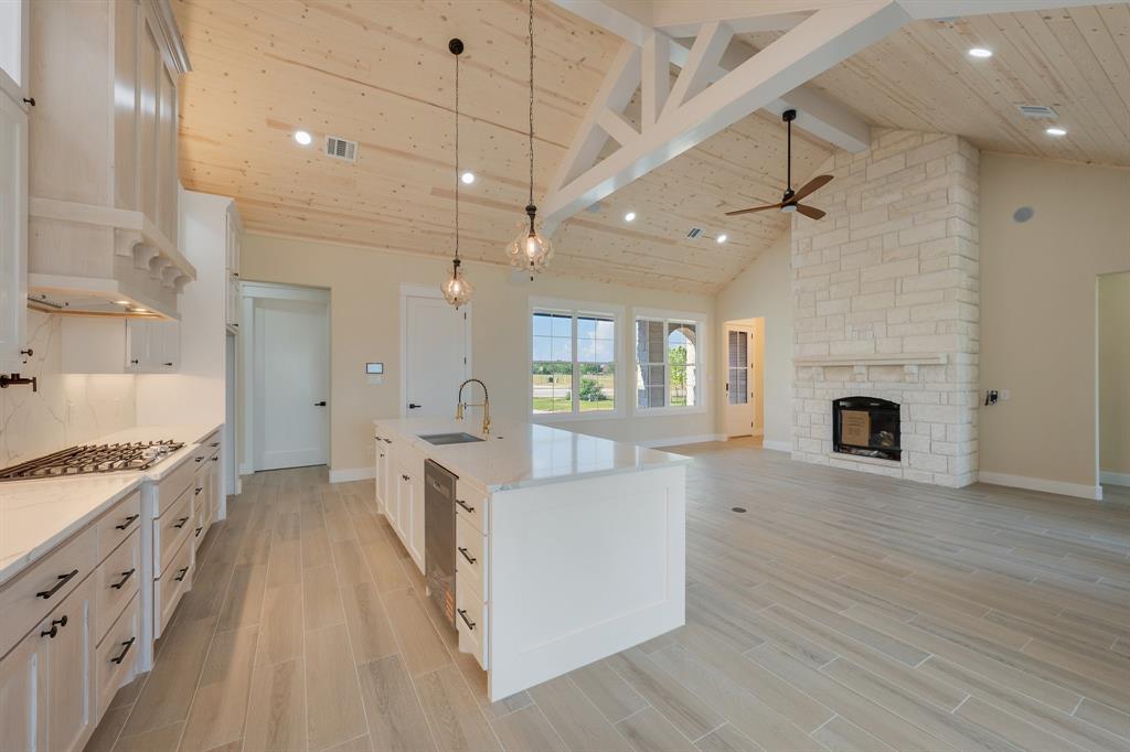 4225 Skylar Drive, College Station, Texas image 7