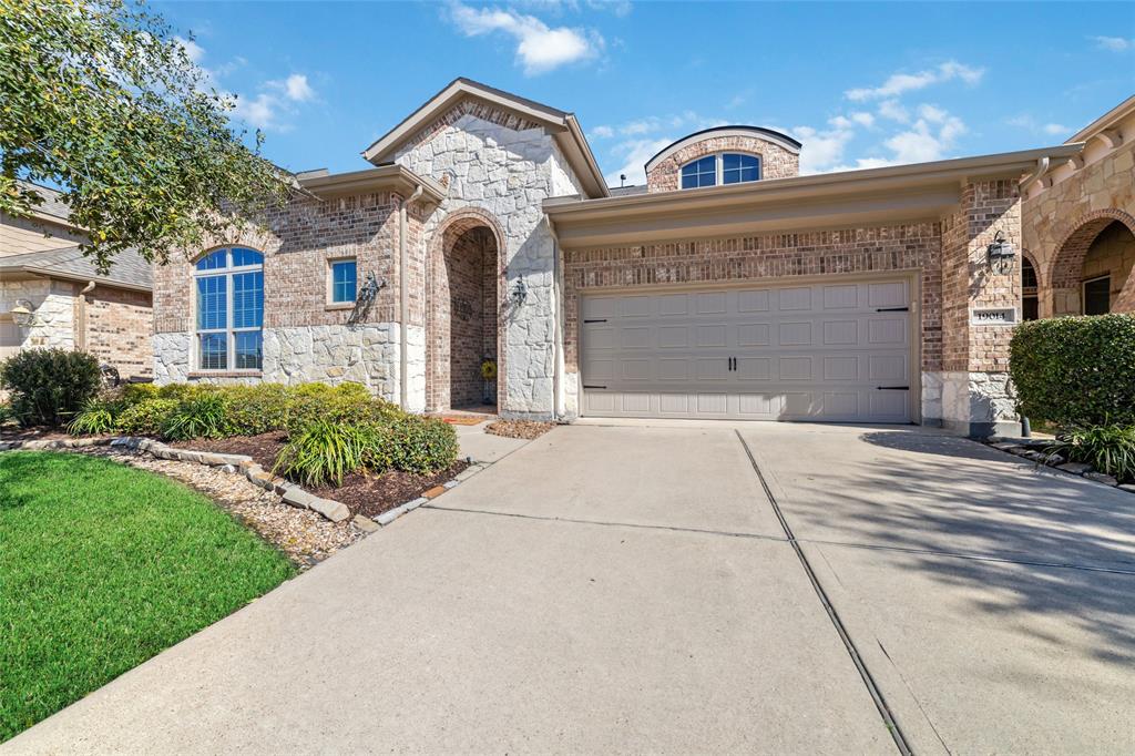 19014 Yaupon Point Court, Cypress, Texas image 3