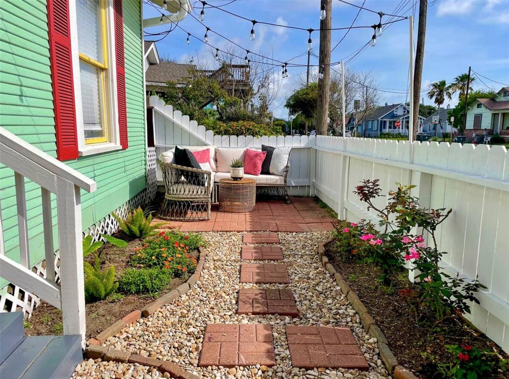 2413 34th Street, Galveston, Texas image 47