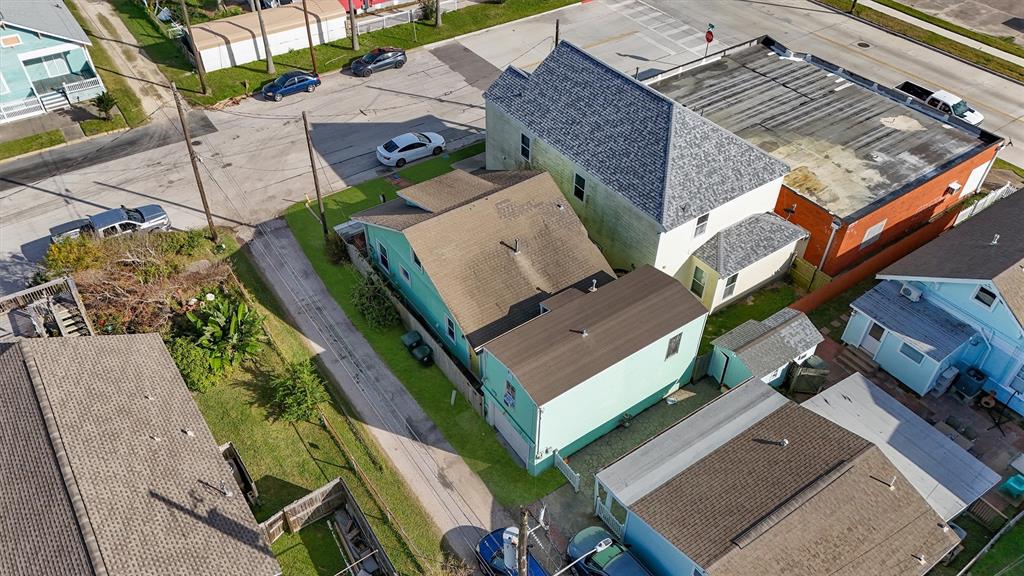 2413 34th Street, Galveston, Texas image 46