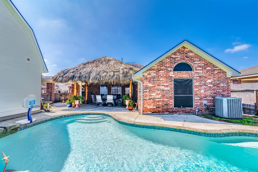 410 Scarlet Sage Drive, League City, Texas image 36