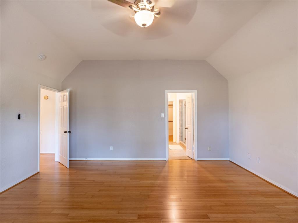 1403 N Medio River Circle, Sugar Land, Texas image 13