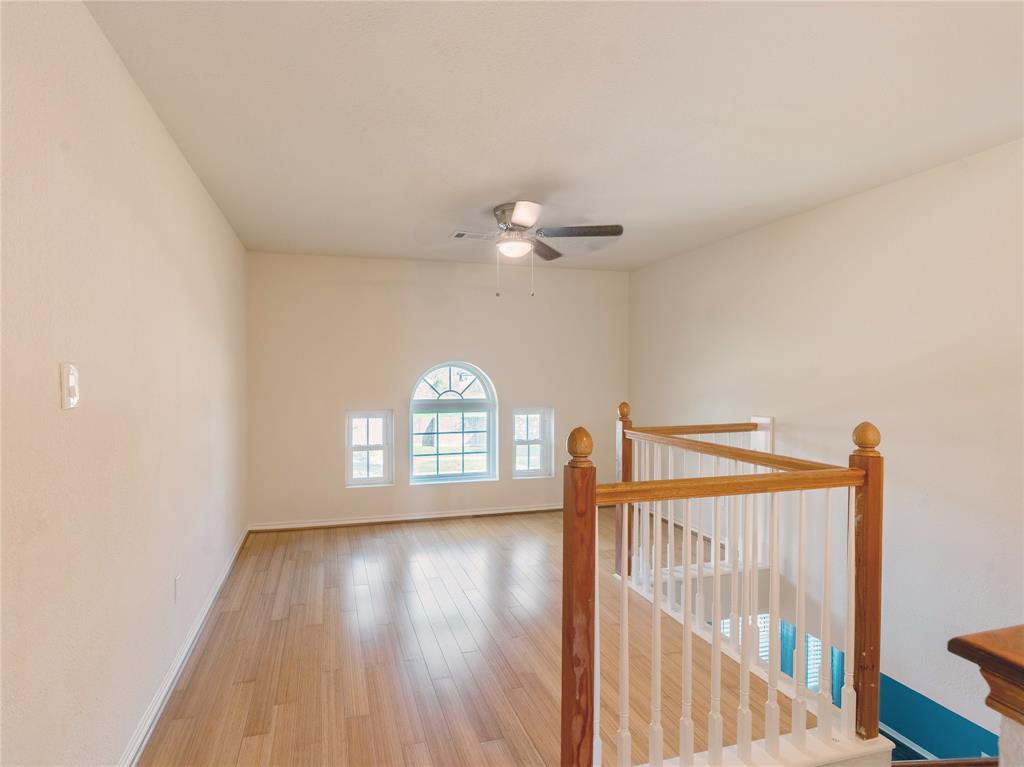 1403 N Medio River Circle, Sugar Land, Texas image 9