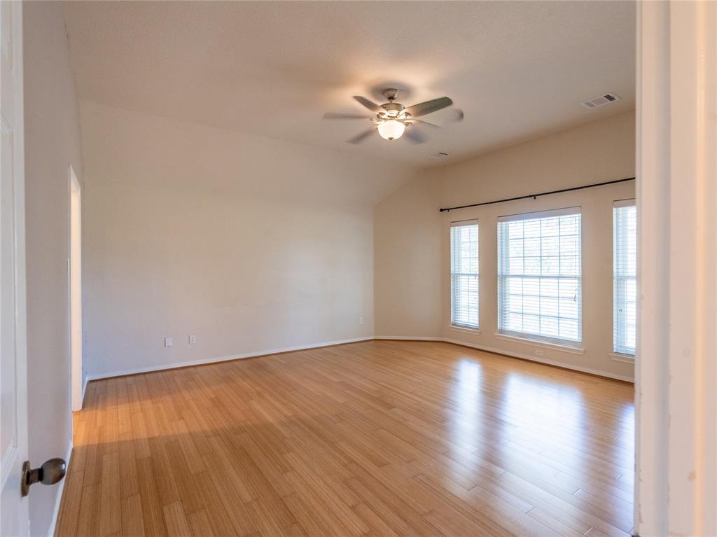 1403 N Medio River Circle, Sugar Land, Texas image 11