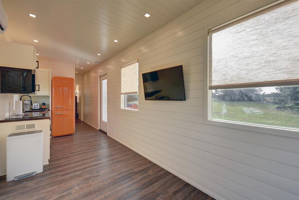 5301 Goehring Road, Ledbetter, Texas image 5