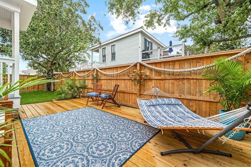 4928 Avenue R, Galveston, Texas image 25