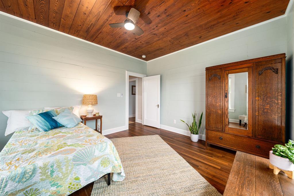 4928 Avenue R, Galveston, Texas image 19