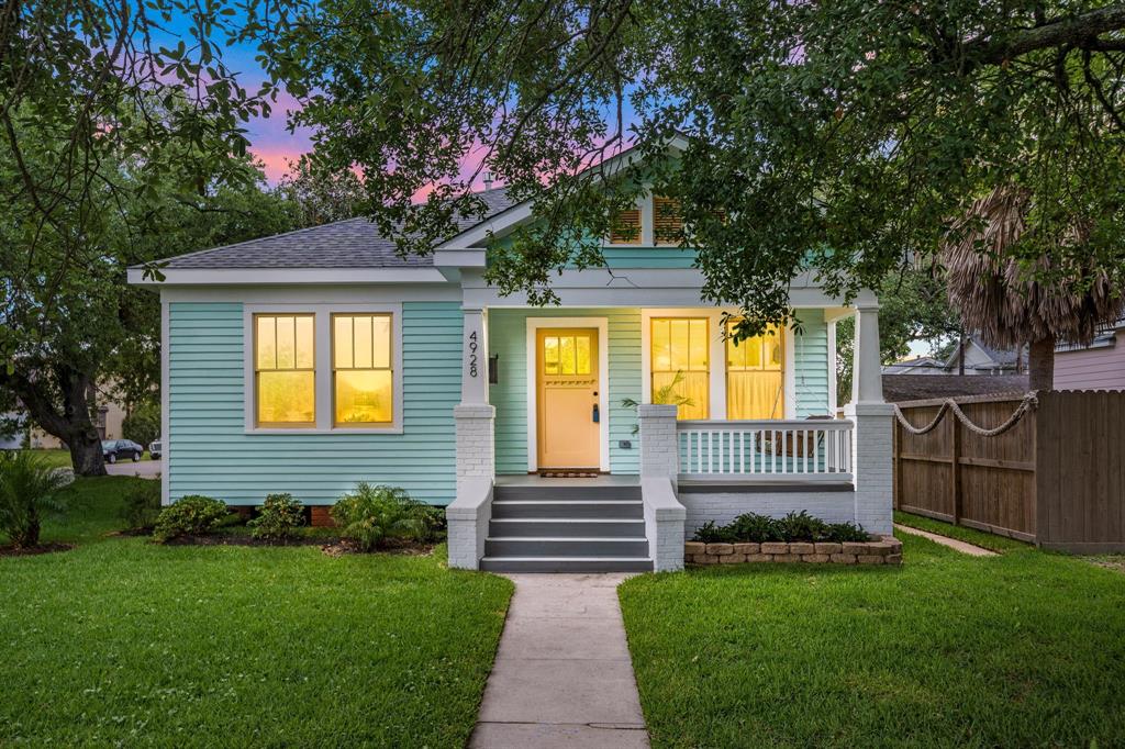 4928 Avenue R, Galveston, Texas image 1