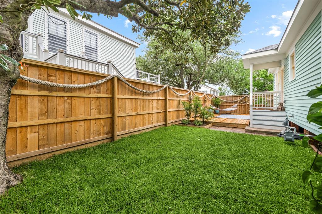 4928 Avenue R, Galveston, Texas image 26