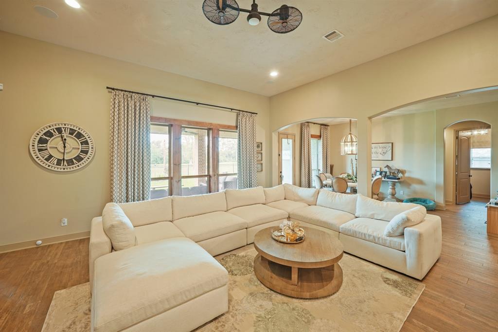 4118 Candlewood Lane, Manvel, Texas image 11