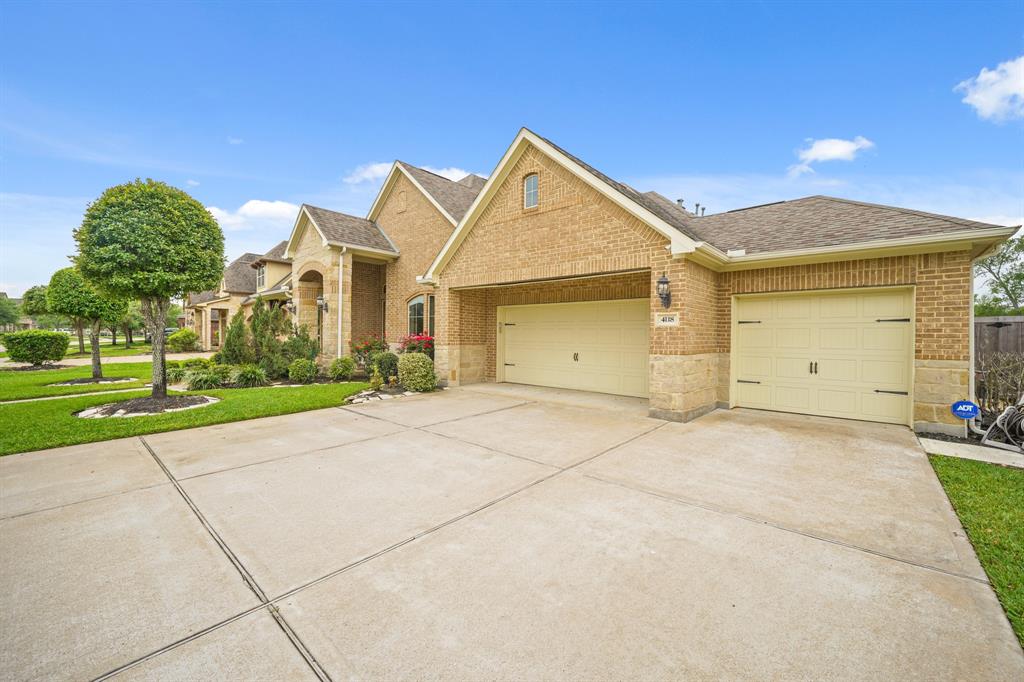 4118 Candlewood Lane, Manvel, Texas image 3