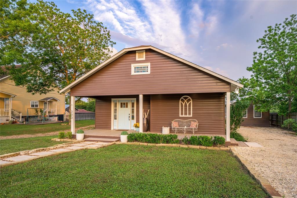 303 S Mechanic Street, Fayetteville, Texas image 12