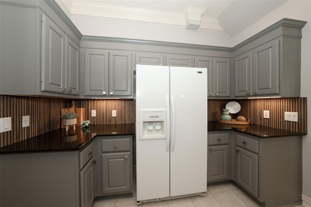 1954 Gentryside Drive, Houston, Texas image 3