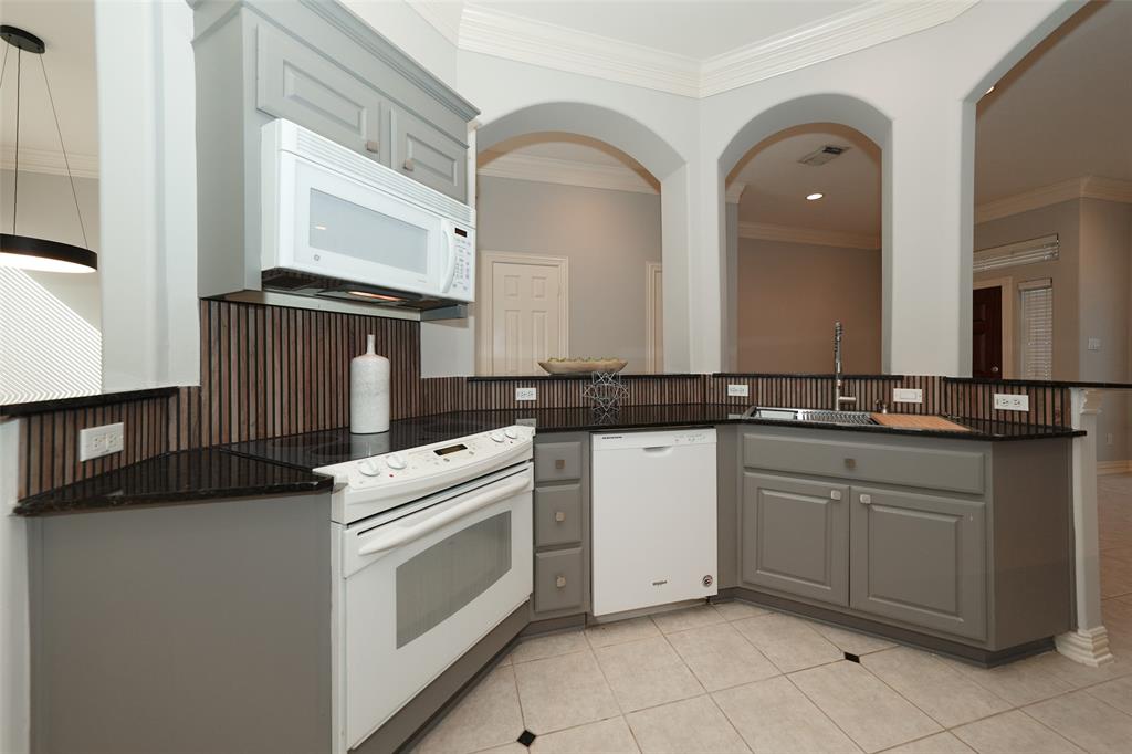 1954 Gentryside Drive, Houston, Texas image 5