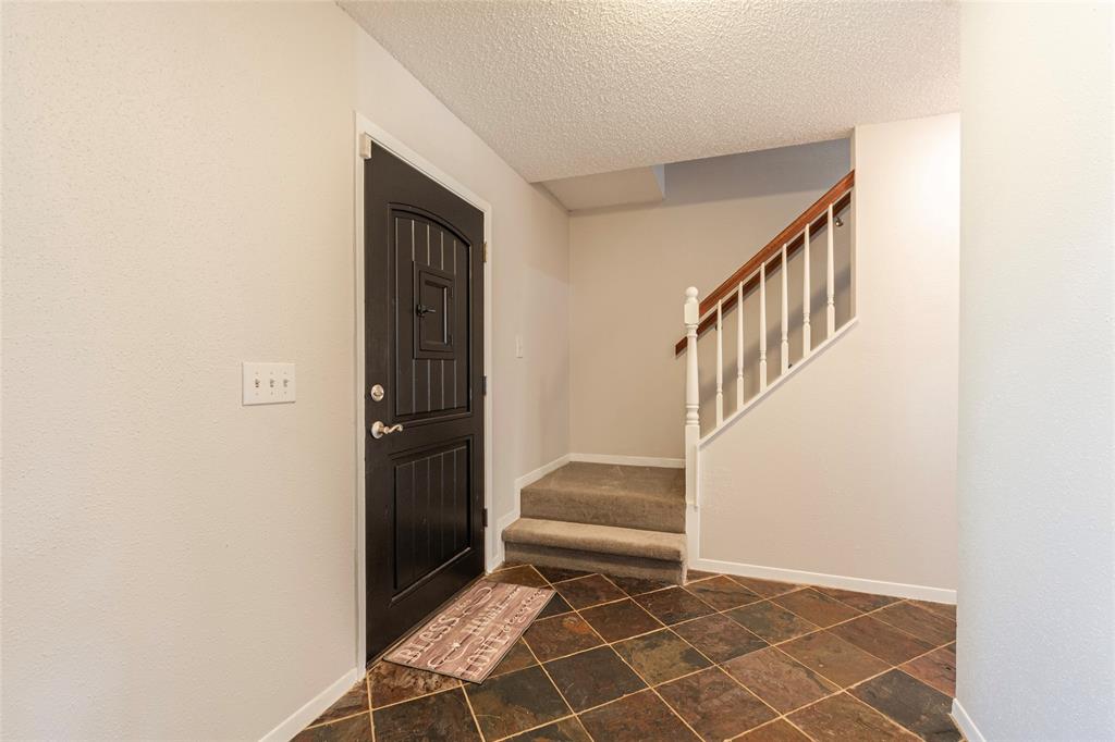 2302 Parkview Drive, Pearland, Texas image 7