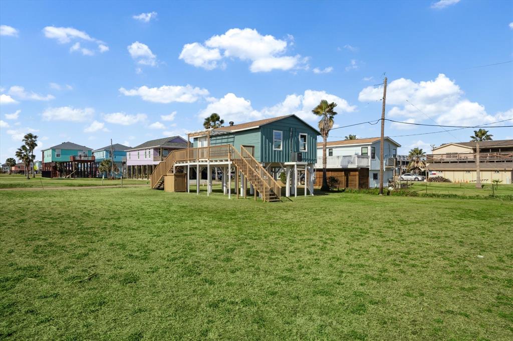 4031 Surf Drive, Galveston, Texas image 4