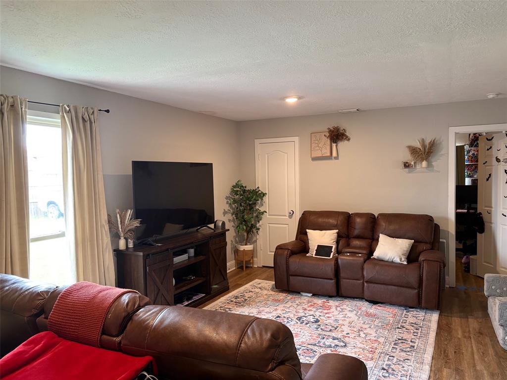 238 Almond Drive, Lake Jackson, Texas image 8