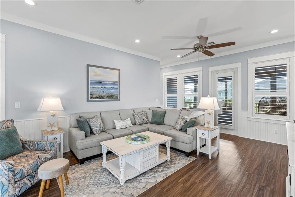 3094 Greg Street, Crystal Beach, Texas image 7