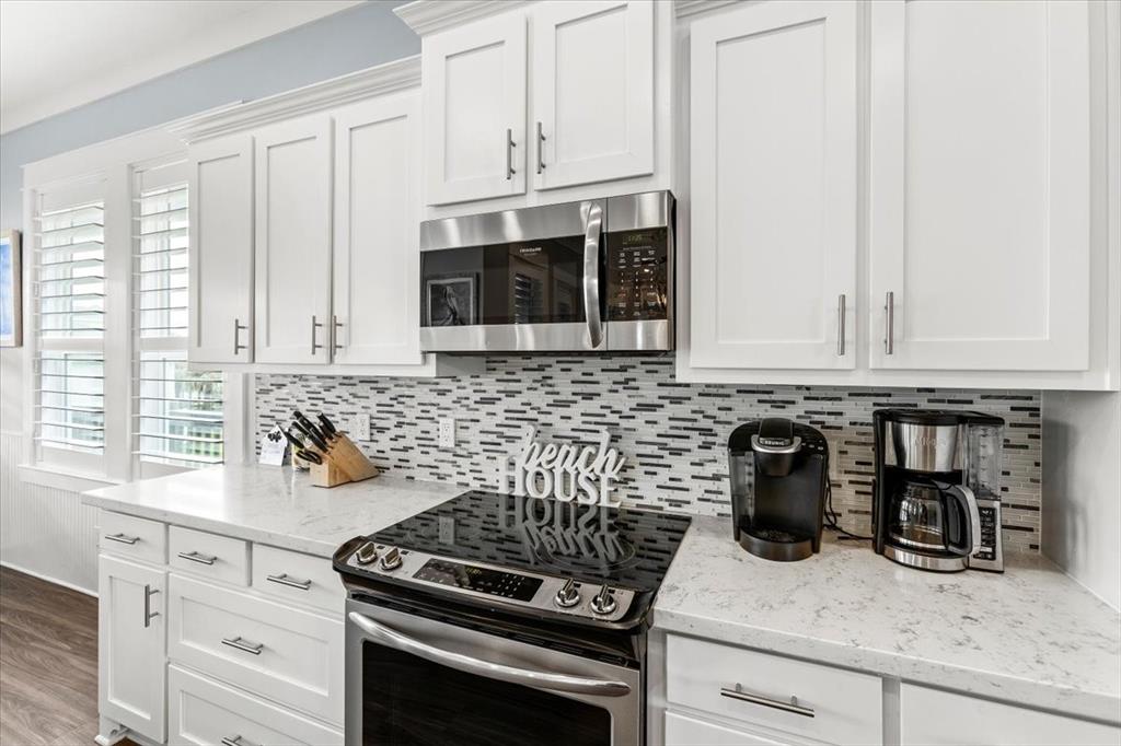 3094 Greg Street, Crystal Beach, Texas image 11