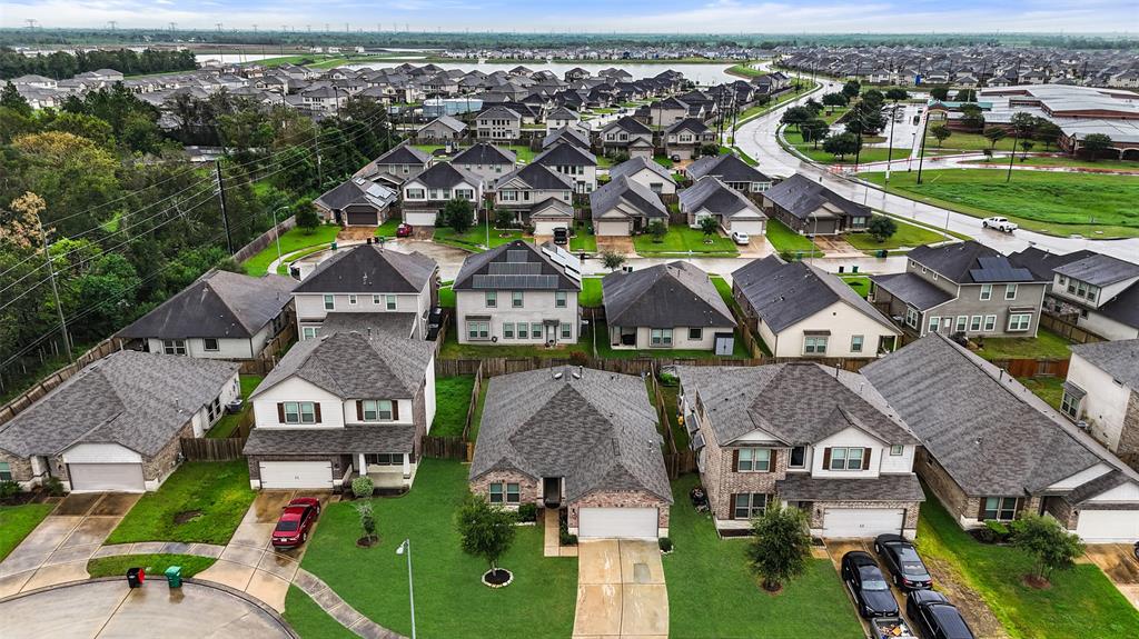 Rosharon, Texas 77583, United States, 4 Bedrooms Bedrooms, ,2 BathroomsBathrooms,Residential,Active,44227