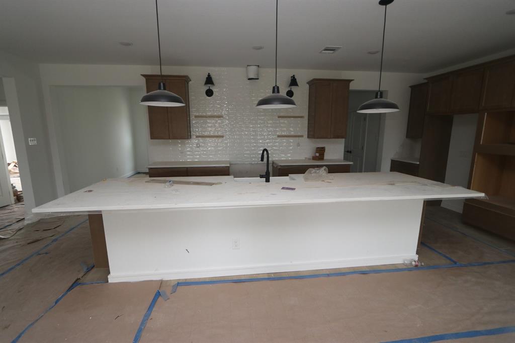 11606 Old Fashion Circle