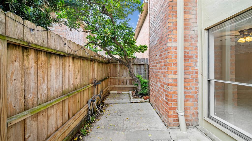 1601 S Shepherd Drive #29, Houston, Texas image 2