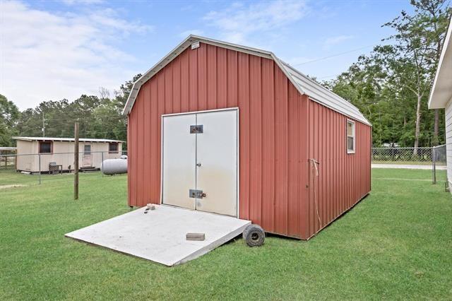 7714 N Linscomb Road, Vidor, Texas image 28