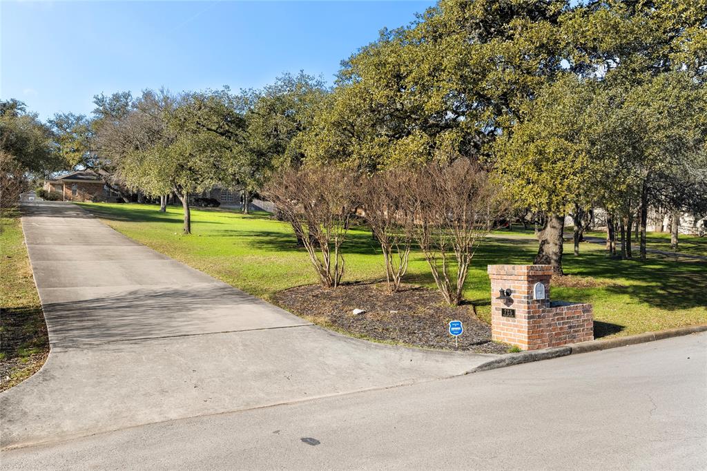 725 Willow Ridge Drive, San Marcos, Texas image 5
