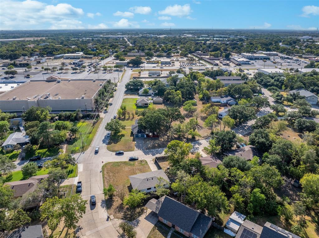 520 Avondale Avenue, Bryan, Texas image 31