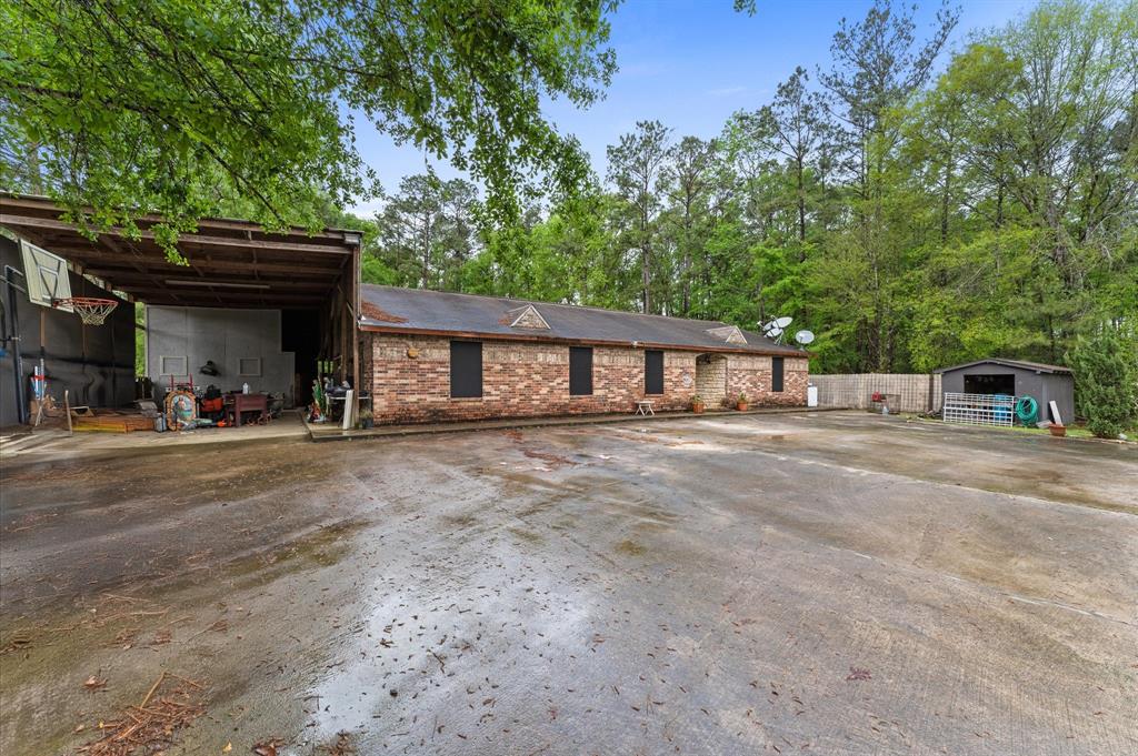 19180 Rutland Street, New Caney, Texas image 1