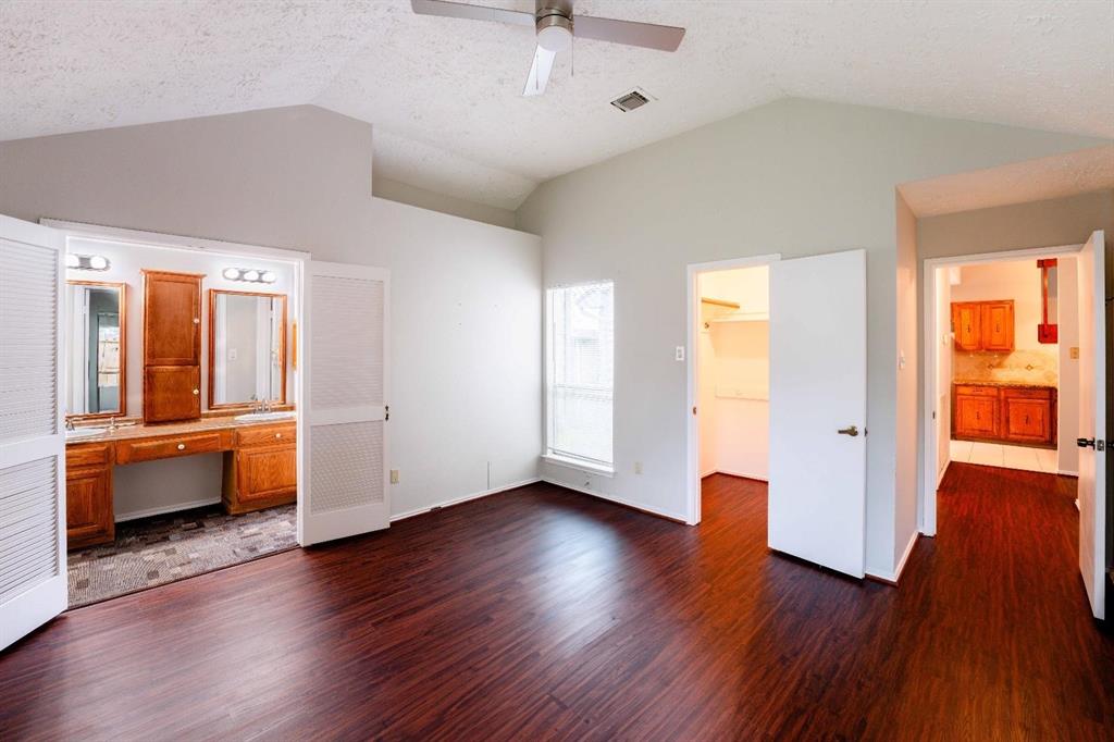 12415 Meadow Ridge Drive, Stafford, Texas image 16