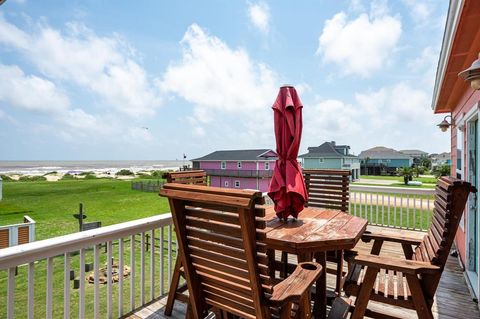 A home in Crystal Beach