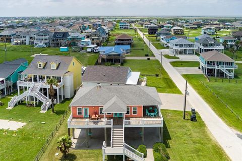 A home in Crystal Beach