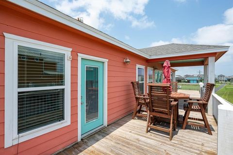 A home in Crystal Beach