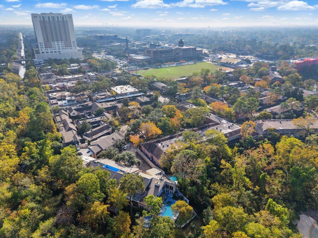 630 S Ripple Creek Drive #630, Houston, Texas image 22