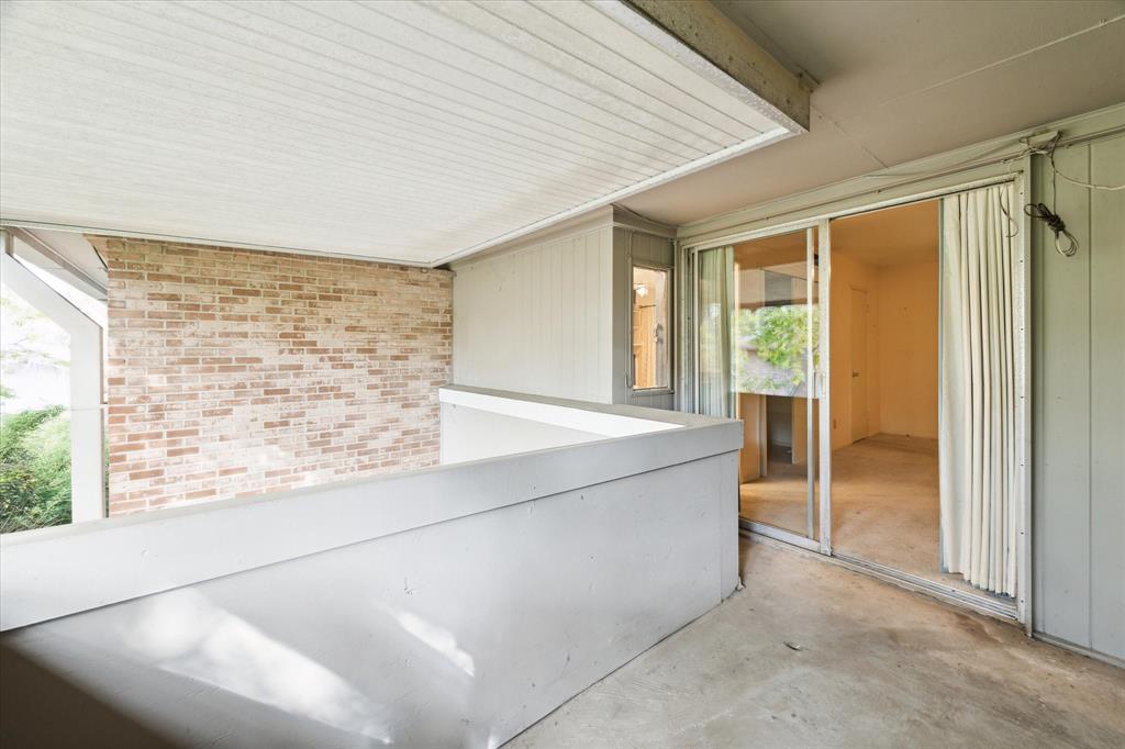 630 S Ripple Creek Drive #630, Houston, Texas image 16