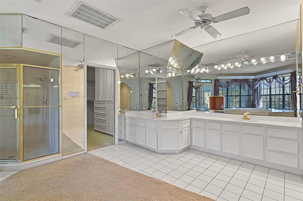 1208 Cowards Creek Drive, Friendswood, Texas image 37
