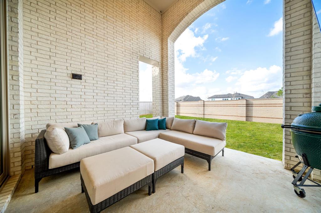 21514 Sunny Riverbank Circle, Cypress, Texas image 34