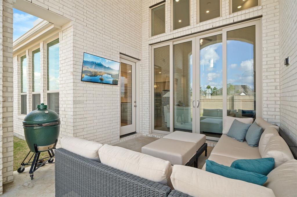 21514 Sunny Riverbank Circle, Cypress, Texas image 33