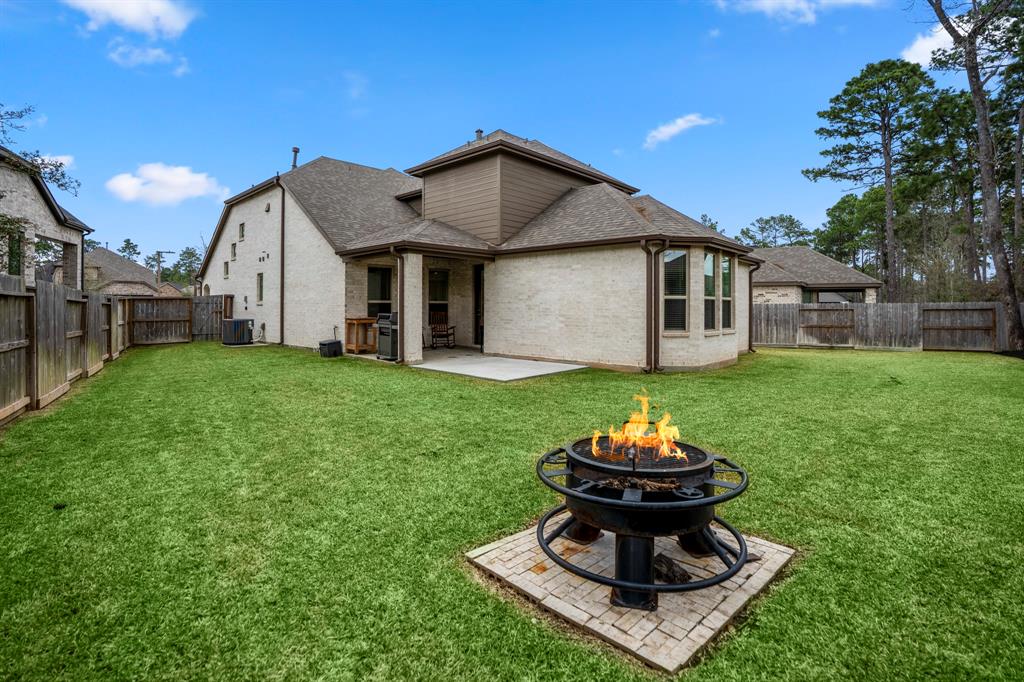 414 Soapberry Tree Court, Willis, Texas image 39
