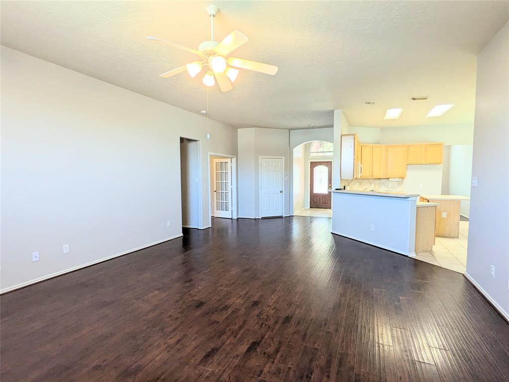 2410 Ligustrum Flower Drive, Spring, Texas image 7