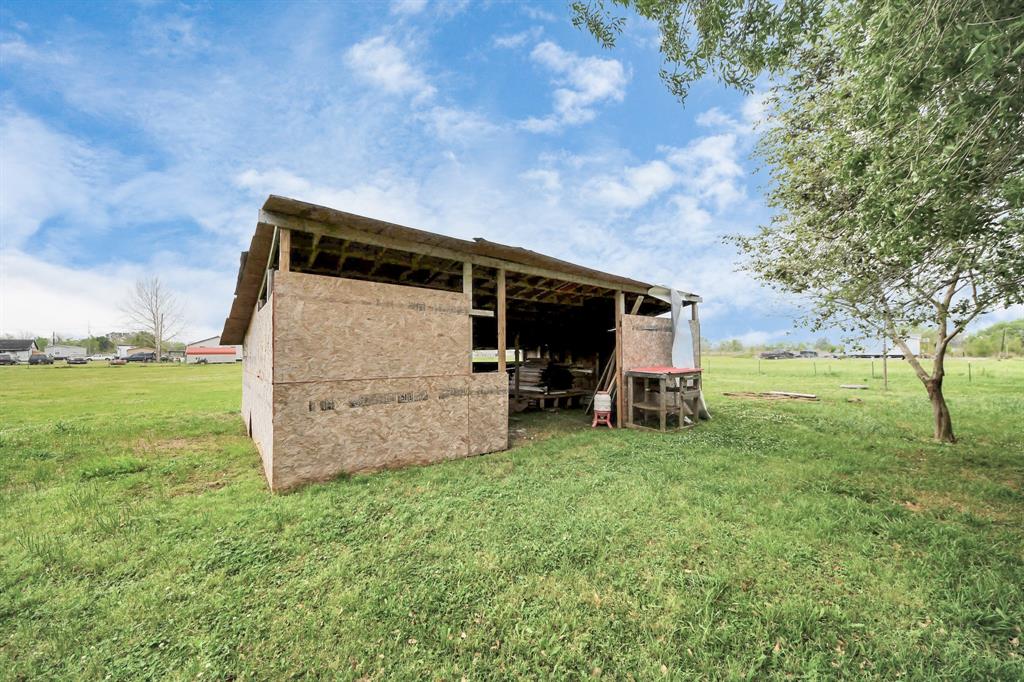 7802 Fm 1952 Road, Wallis, Texas image 16