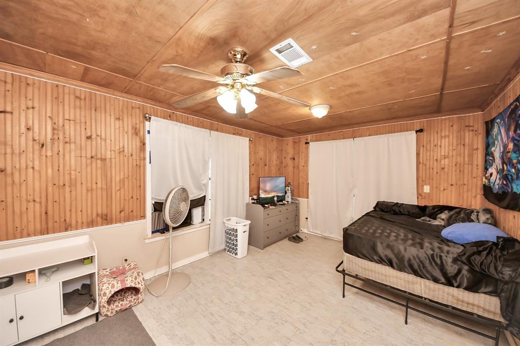 7802 Fm 1952 Road, Wallis, Texas image 33