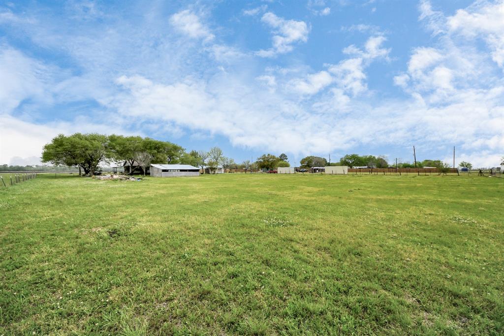 7802 Fm 1952 Road, Wallis, Texas image 19